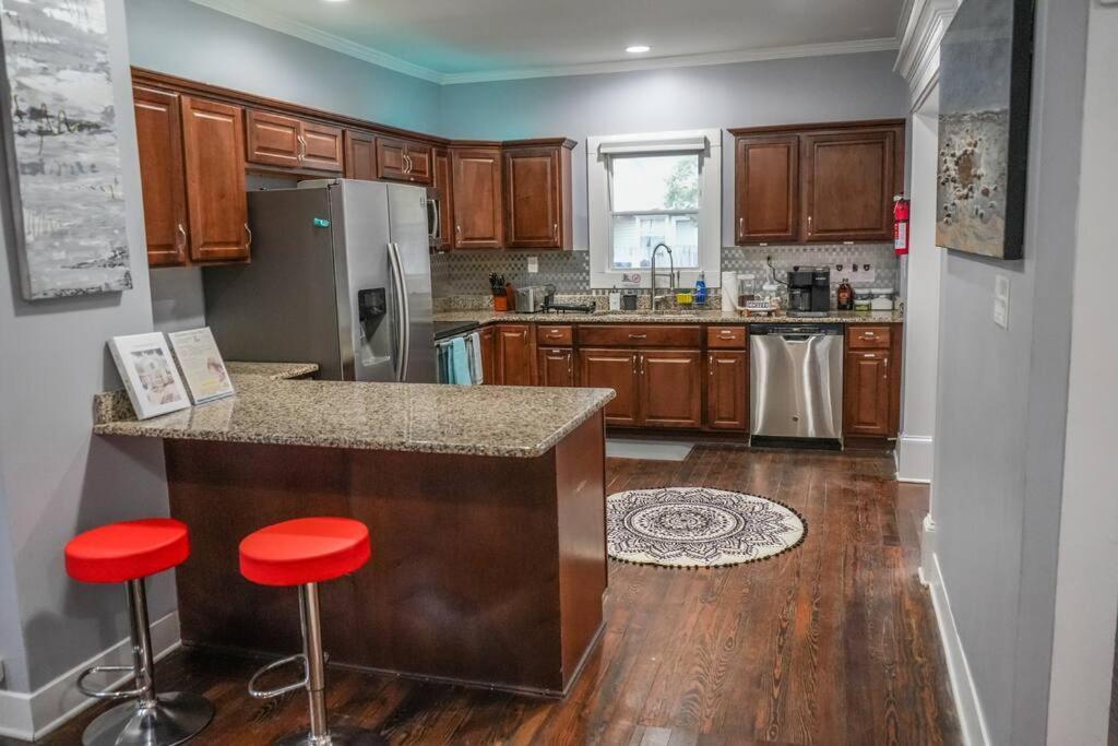 Historic Coastal Haven- Pet Friendly Fast Wi-Fi Villa Норфолк Екстериор снимка