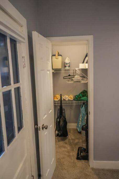 Historic Coastal Haven- Pet Friendly Fast Wi-Fi Villa Норфолк Екстериор снимка