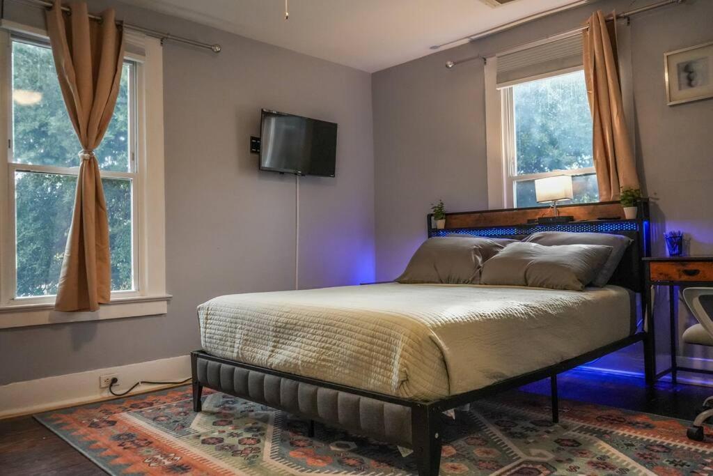 Historic Coastal Haven- Pet Friendly Fast Wi-Fi Villa Норфолк Екстериор снимка